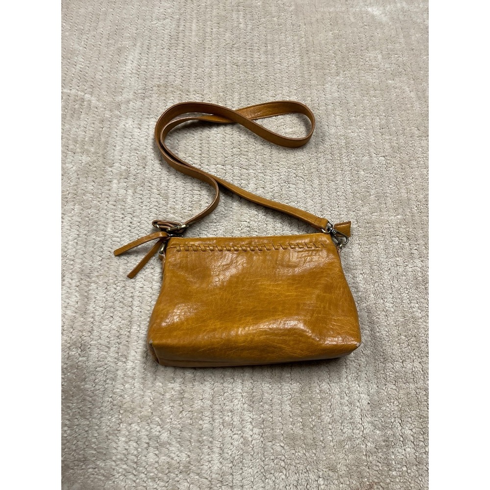 OAKLEY WHIPSTITCH TOPZIP WRISTLET CROSSBODY | JOY